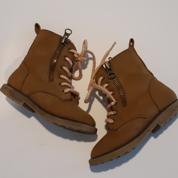 Cat & Jack Other - Cat & Jack Sz 7 Boots